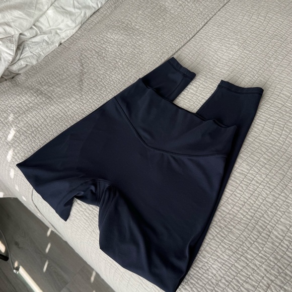 Unissu Bundle 3 pair Hugcurve No Front Seam 25 inch Medium - Picture 6 of 11